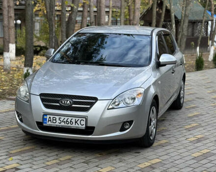 Серый Киа Сид, объемом двигателя 1.58 л и пробегом 240 тыс. км за 5150 $, фото 1 на Automoto.ua