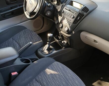 Киа Сид 2008 в Запорожье на Automoto.ua Серый Киа Сид, объемом двигателя 1.6 л и пробегом 256 тыс. км за 3535 $, фото 2 на Automoto.ua