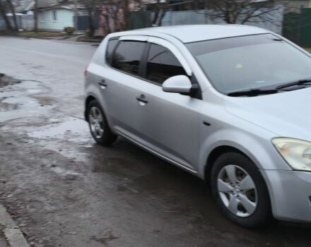 Серый Киа Сид, объемом двигателя 1.6 л и пробегом 208 тыс. км за 4800 $, фото 3 на Automoto.ua