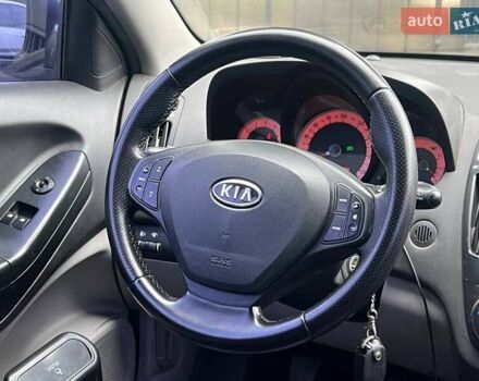 Серый Киа Сид, объемом двигателя 1.4 л и пробегом 247 тыс. км за 4490 $, фото 12 на Automoto.ua