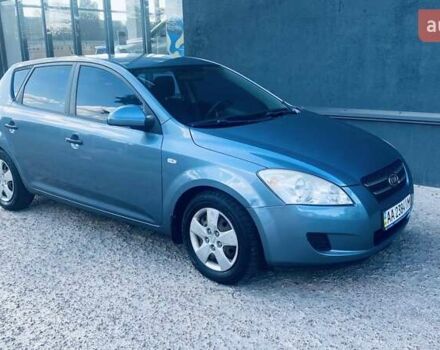 Серый Киа Сид, объемом двигателя 1.58 л и пробегом 250 тыс. км за 5500 $, фото 8 на Automoto.ua