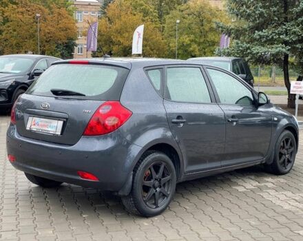 Серый Киа Сид, объемом двигателя 1.6 л и пробегом 268 тыс. км за 4700 $, фото 6 на Automoto.ua
