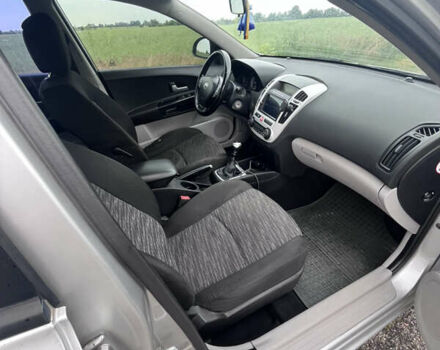 Сірий Кіа Сід, об'ємом двигуна 1.6 л та пробігом 230 тис. км за 5500 $, фото 24 на Automoto.ua