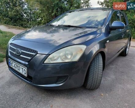 Киа Сид 2008 в Киеве на Automoto.ua Серый Киа Сид, объемом двигателя 1.6 л и пробегом 200 тыс. км за 5900 $, фото 8 на Automoto.ua