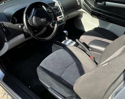 Серый Киа Сид, объемом двигателя 1.59 л и пробегом 68 тыс. км за 6700 $, фото 7 на Automoto.ua