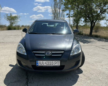 Серый Киа Сид, объемом двигателя 1.4 л и пробегом 176 тыс. км за 5800 $, фото 6 на Automoto.ua