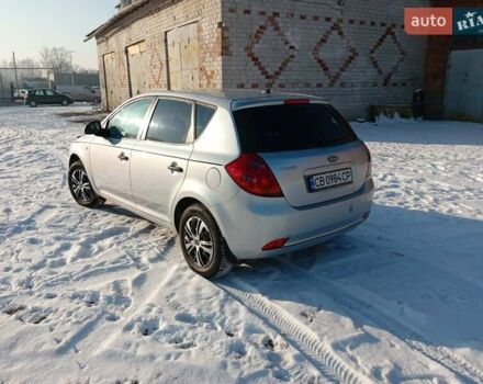 Серый Киа Сид, объемом двигателя 1.4 л и пробегом 308 тыс. км за 5000 $, фото 2 на Automoto.ua