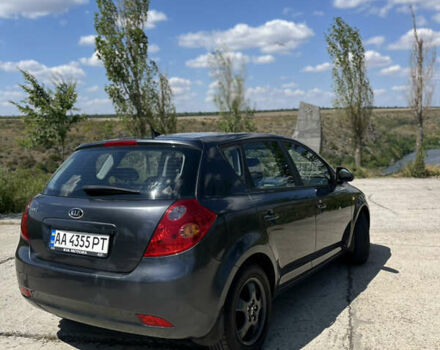 Серый Киа Сид, объемом двигателя 1.4 л и пробегом 176 тыс. км за 5800 $, фото 4 на Automoto.ua
