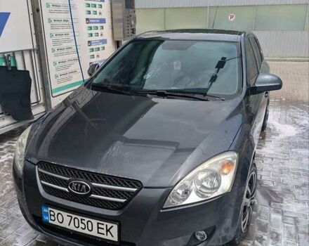 Киа Сид 2008 в Тернополе на Automoto.ua Серый Киа Сид, объемом двигателя 2 л и пробегом 318 тыс. км за 5900 $, фото 1 на Automoto.ua