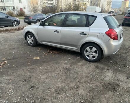 Серый Киа Сид, объемом двигателя 1.4 л и пробегом 225 тыс. км за 2999 $, фото 4 на Automoto.ua