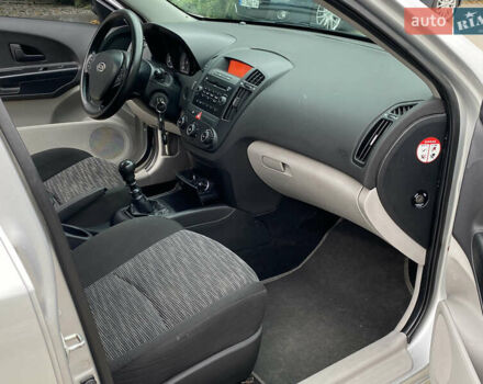 Кіа Сід 2008 у Белой Церкве на Automoto.ua Сірий Кіа Сід, об'ємом двигуна 1.6 л та пробігом 170 тис. км за 4950 $, фото 9 на Automoto.ua