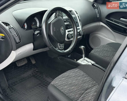 Серый Киа Сид, объемом двигателя 1.59 л и пробегом 218 тыс. км за 6750 $, фото 11 на Automoto.ua