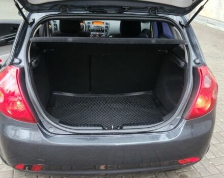 Серый Киа Сид, объемом двигателя 1.6 л и пробегом 201 тыс. км за 5300 $, фото 7 на Automoto.ua