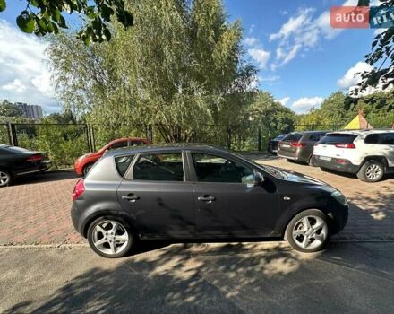 Серый Киа Сид, объемом двигателя 1.4 л и пробегом 179 тыс. км за 5200 $, фото 1 на Automoto.ua