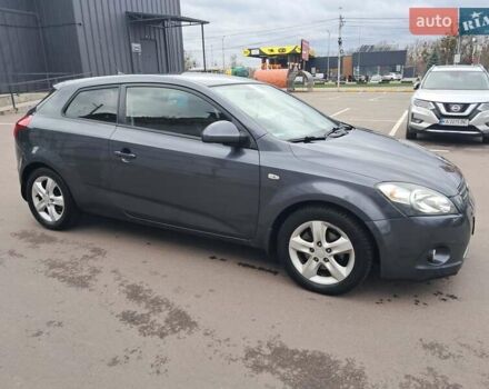 Серый Киа Сид, объемом двигателя 1.59 л и пробегом 204 тыс. км за 6300 $, фото 2 на Automoto.ua