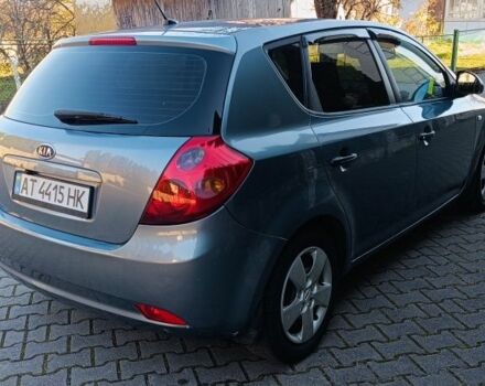 Серый Киа Сид, объемом двигателя 1.4 л и пробегом 220 тыс. км за 4600 $, фото 3 на Automoto.ua