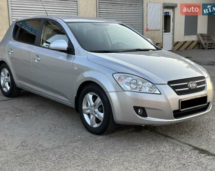 Сірий Кіа Сід, об'ємом двигуна 1.59 л та пробігом 82 тис. км за 7900 $, фото 7 на Automoto.ua