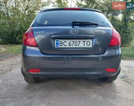 Киа Сид 2008 в Киеве на Automoto.ua Серый Киа Сид, объемом двигателя 1.6 л и пробегом 200 тыс. км за 5900 $, фото 2 на Automoto.ua