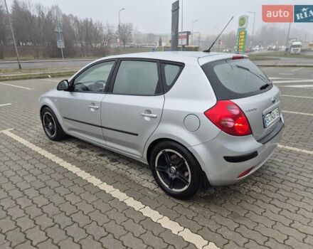 Серый Киа Сид, объемом двигателя 1.6 л и пробегом 265 тыс. км за 5599 $, фото 11 на Automoto.ua