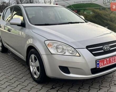 Серый Киа Сид, объемом двигателя 1.6 л и пробегом 216 тыс. км за 5900 $, фото 8 на Automoto.ua