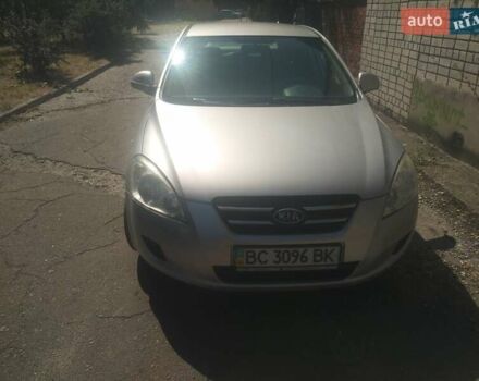 Серый Киа Сид, объемом двигателя 1.4 л и пробегом 130 тыс. км за 5900 $, фото 2 на Automoto.ua