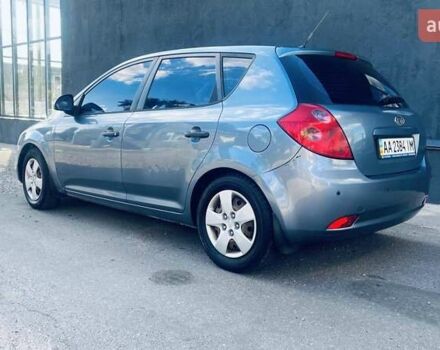 Серый Киа Сид, объемом двигателя 1.58 л и пробегом 250 тыс. км за 5500 $, фото 4 на Automoto.ua