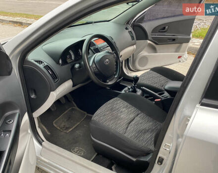 Кіа Сід 2008 у Белой Церкве на Automoto.ua Сірий Кіа Сід, об'ємом двигуна 1.6 л та пробігом 170 тис. км за 4950 $, фото 15 на Automoto.ua