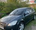 Серый Киа Сид, объемом двигателя 1.59 л и пробегом 284 тыс. км за 6000 $, фото 1 на Automoto.ua