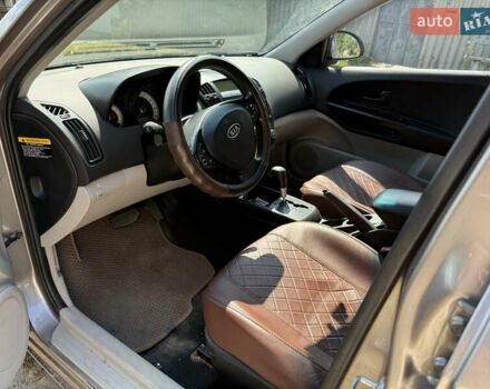 Серый Киа Сид, объемом двигателя 1.6 л и пробегом 280 тыс. км за 6000 $, фото 5 на Automoto.ua