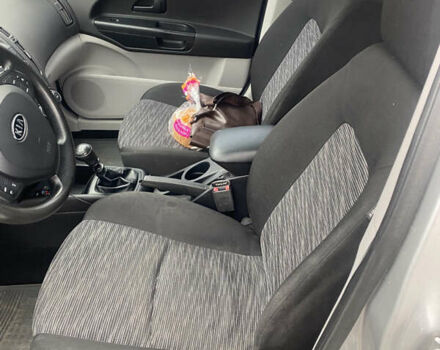 Сірий Кіа Сід, об'ємом двигуна 1.4 л та пробігом 273 тис. км за 4250 $, фото 7 на Automoto.ua