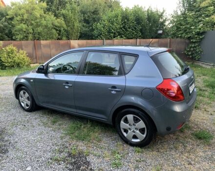 Серый Киа Сид, объемом двигателя 1.4 л и пробегом 212 тыс. км за 5700 $, фото 5 на Automoto.ua