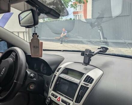 Киа Сид 2008 в Тернополе на Automoto.ua Серый Киа Сид, объемом двигателя 2 л и пробегом 318 тыс. км за 5900 $, фото 8 на Automoto.ua