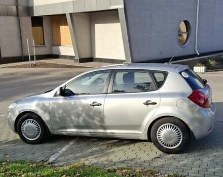 Киа Сид 2008 в Запорожье на Automoto.ua Серый Киа Сид, объемом двигателя 1.59 л и пробегом 225 тыс. км за 4500 $, фото 4 на Automoto.ua