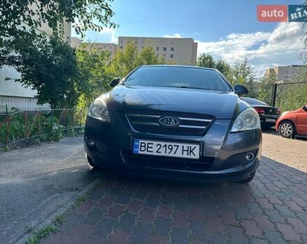Серый Киа Сид, объемом двигателя 1.4 л и пробегом 179 тыс. км за 5200 $, фото 2 на Automoto.ua