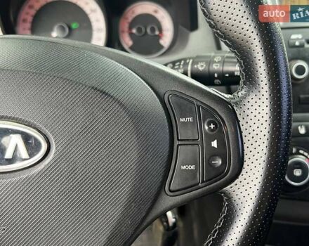 Серый Киа Сид, объемом двигателя 1.4 л и пробегом 247 тыс. км за 4490 $, фото 15 на Automoto.ua