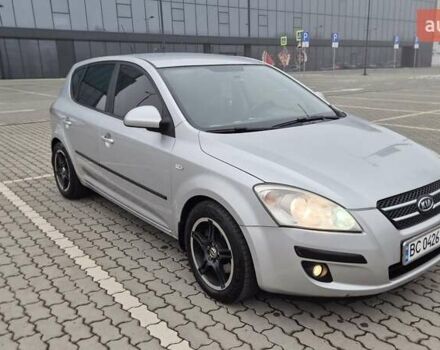 Серый Киа Сид, объемом двигателя 1.6 л и пробегом 265 тыс. км за 5599 $, фото 2 на Automoto.ua