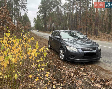 Серый Киа Сид, объемом двигателя 1.4 л и пробегом 169 тыс. км за 4200 $, фото 3 на Automoto.ua