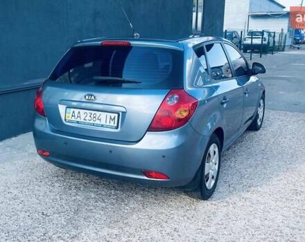 Серый Киа Сид, объемом двигателя 1.58 л и пробегом 250 тыс. км за 5500 $, фото 2 на Automoto.ua