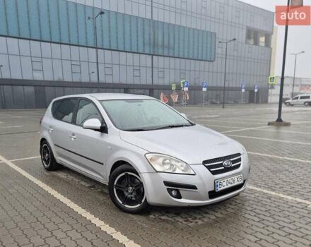 Серый Киа Сид, объемом двигателя 1.6 л и пробегом 265 тыс. км за 5599 $, фото 12 на Automoto.ua