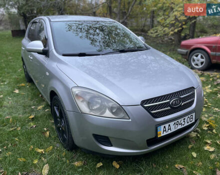 Серый Киа Сид, объемом двигателя 1.4 л и пробегом 273 тыс. км за 4800 $, фото 29 на Automoto.ua