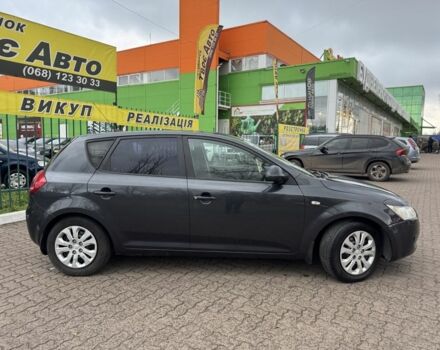 Серый Киа Сид, объемом двигателя 1.6 л и пробегом 201 тыс. км за 5300 $, фото 7 на Automoto.ua