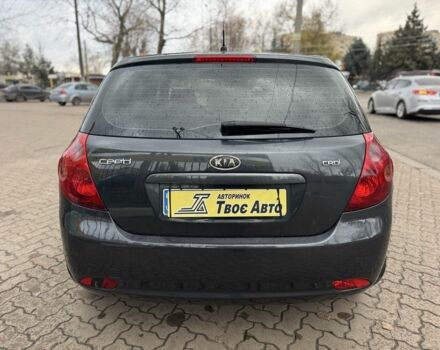 Серый Киа Сид, объемом двигателя 1.6 л и пробегом 201 тыс. км за 5300 $, фото 5 на Automoto.ua