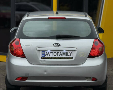 Серый Киа Сид, объемом двигателя 1.4 л и пробегом 274 тыс. км за 3600 $, фото 3 на Automoto.ua