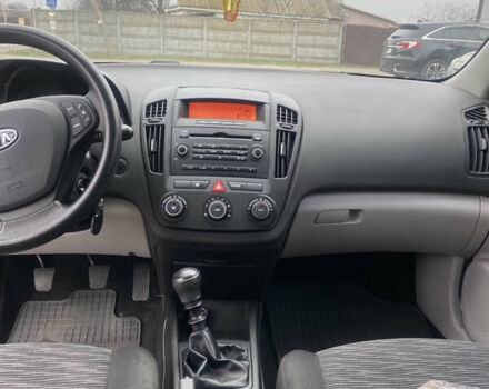 Сірий Кіа Сід, об'ємом двигуна 1.4 л та пробігом 273 тис. км за 4250 $, фото 9 на Automoto.ua