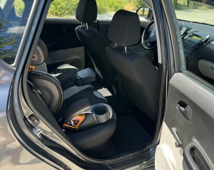 Серый Киа Сид, объемом двигателя 1.4 л и пробегом 176 тыс. км за 5800 $, фото 17 на Automoto.ua