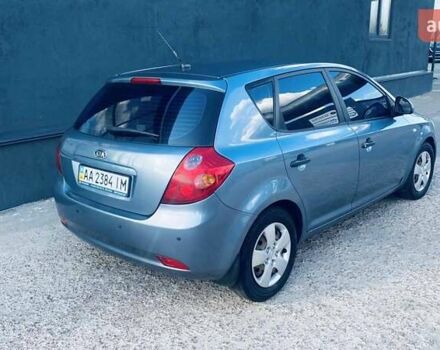 Серый Киа Сид, объемом двигателя 1.58 л и пробегом 250 тыс. км за 5500 $, фото 12 на Automoto.ua