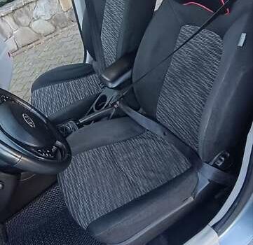 Серый Киа Сид, объемом двигателя 1.4 л и пробегом 20 тыс. км за 4600 $, фото 12 на Automoto.ua