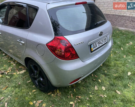 Серый Киа Сид, объемом двигателя 1.4 л и пробегом 273 тыс. км за 4800 $, фото 21 на Automoto.ua