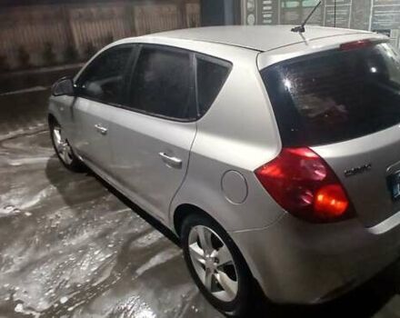 Серый Киа Сид, объемом двигателя 2 л и пробегом 292 тыс. км за 8000 $, фото 7 на Automoto.ua