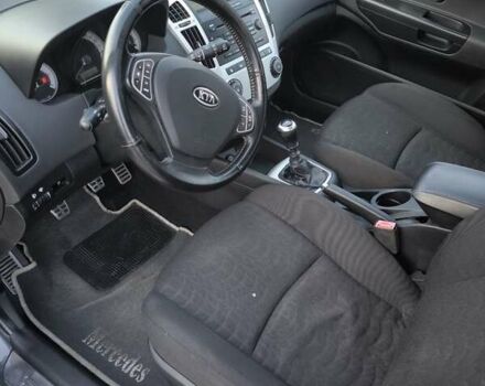 Серый Киа Сид, объемом двигателя 2 л и пробегом 193 тыс. км за 5900 $, фото 7 на Automoto.ua